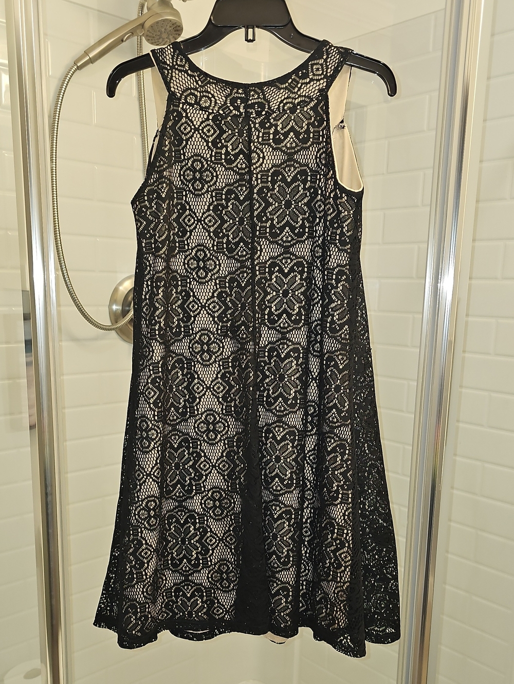Ellen Parker Women's Black Lace Overlay A-Line Dress. NWT. Size Small. - Picture 3 of 6